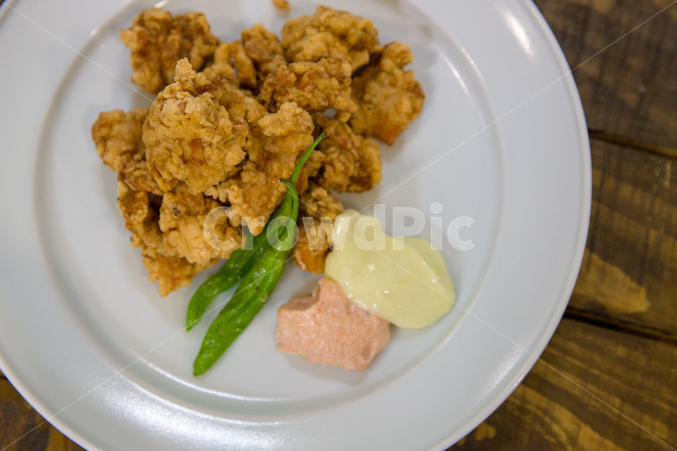 brown,chicken,cooking,cuisine,delicious,dinner,dish,eat,food,fried,friedchicken,friedfood,friedfoodtopview,gourmet,homemadefood,hot,meal,meat,pepper,plate,restaurant,sauce,tasty,white,yellow,요리,음식,치킨,후라이드,순살치킨,튀김,튀김요리,순살,닭,닭요리,닭고기,명란소스,고추냉이소스,음식,식재료,요리,food,cook,meal,dishes,food reserves