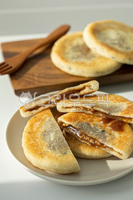 호떡,밀가루,씨앗호떡,씨앗,견과류,꿀호떡,설탕,음식,겨울간식