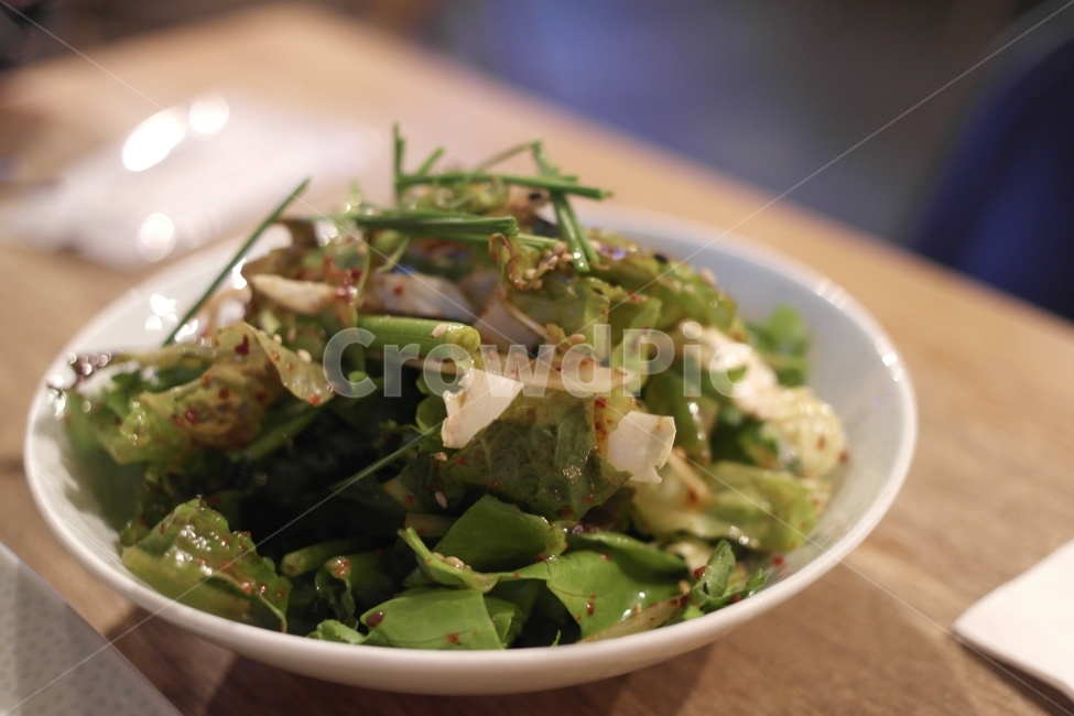 샐러드,상추무침,고기집,새콤달콤,상추,음식,식재료,요리,food,cook,meal,dishes,food reserves,채소,야채,vegetables