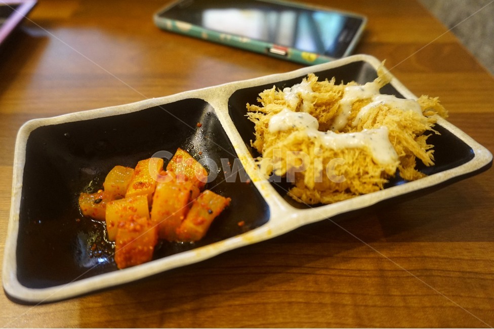 튀김,디저트,깍두기,후식,food,friedfood,dessert,음식,식재료,요리,food,cook,meal,dishes,food reserves