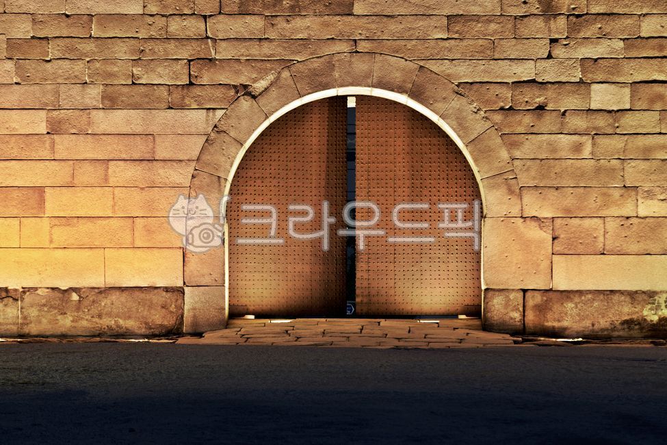 Sungnyemun Gate,Hongyemun,rampart,Namdaemun,Seoul City Wall,castle gate,ironclad gate