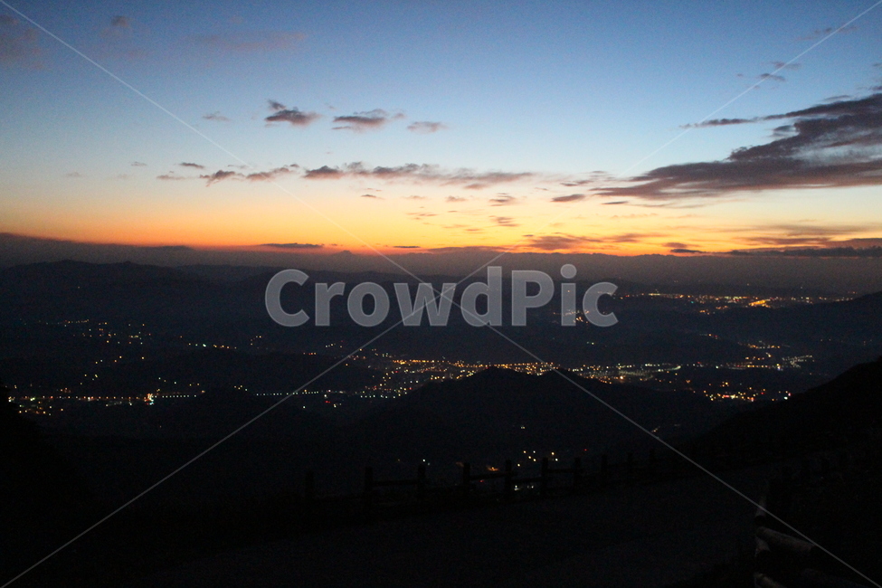 일출,간월재,구름,야경,산,태양,불빛,sunrise,cloud,nature,자연,sun,light,아침,자연,풍경,nature,landscape,야경,밤,nightscape,night,outdoors,옥외,경치,scenery