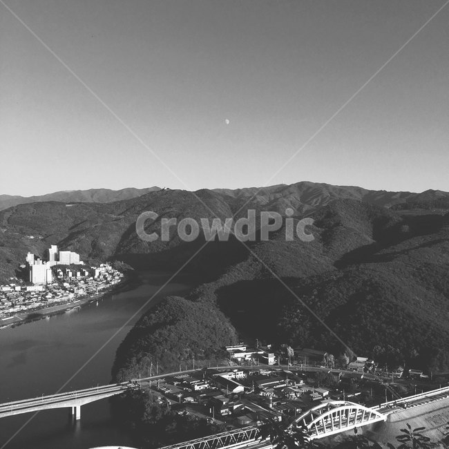 달,산,하늘,moon,mountain,흑백,모노톤,monochrome,black and white