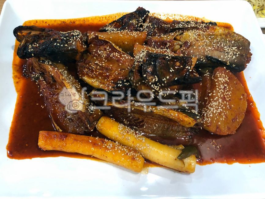 seasoning,Korean food,ingredients,stewed fish,cooking,nose bridge,koreanfood,steamedfish,Braised nose bridge,Korean cuisine,restaurant,Steamed fish,Korean,spicy,food,steamedkodari,fish,boiledkodari,boiledfish,Steamed nose bridge,kodari