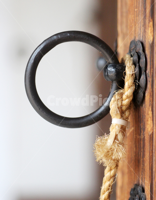 한옥,한국전통,문고리,창호지,한국문화,한지,창호문,감성,koreaculture,koreandoor,traditionalpatten,koreantraditional,tree,window,feelling,한국전통,한국문화,korean traditional,korean culture