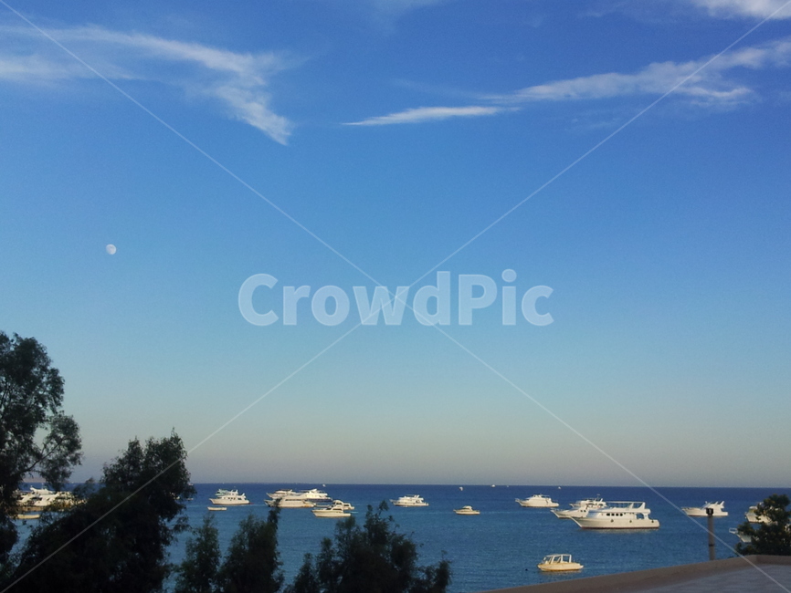 nature,자연,outdoors,옥외,ocean,sea,바다,water,해안선,보트,boat