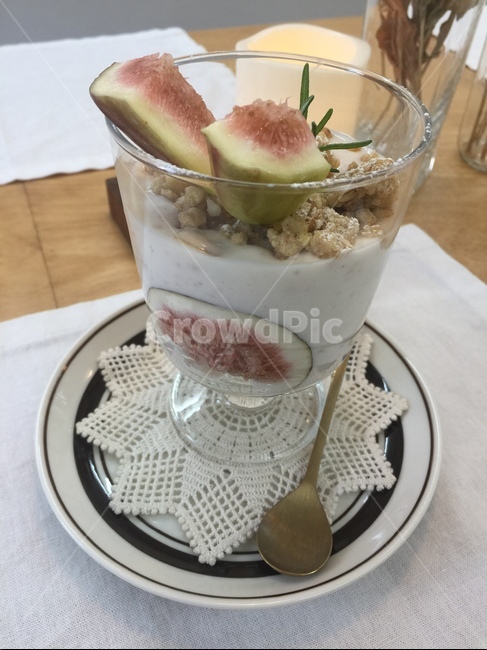 요거트,홈메이드요거트카페,무화과,씨리얼,견과류,디저트,음식,식재료,요리,food,cook,meal,dishes,food reserves,디저트,간식,후식,dessert,snack