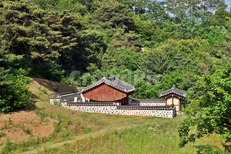 임영대군사당,이구,조선시대,맞배지붕,경기문화재,담장,의왕시,한국전통,한국문화,korean traditional,korean culture,건축물,건물외관,exterior,building,structure,architecture,construction