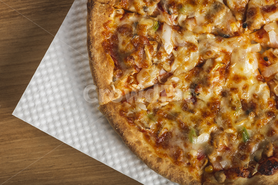 피자,피자한판,한판피자,치즈,콤비네이션피자,콤비네이션,pizza,나무테이블,combination,음식,식재료,요리,food,cook,meal,dishes,food reserves,양식,서양음식,서양요리,western food,western dishes,western meal,western cook