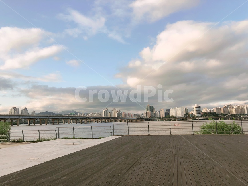 한강,하늘,여의도,날씨,구름,풍경,도시,풍경,city,landscape,path,통로,walkway,보도