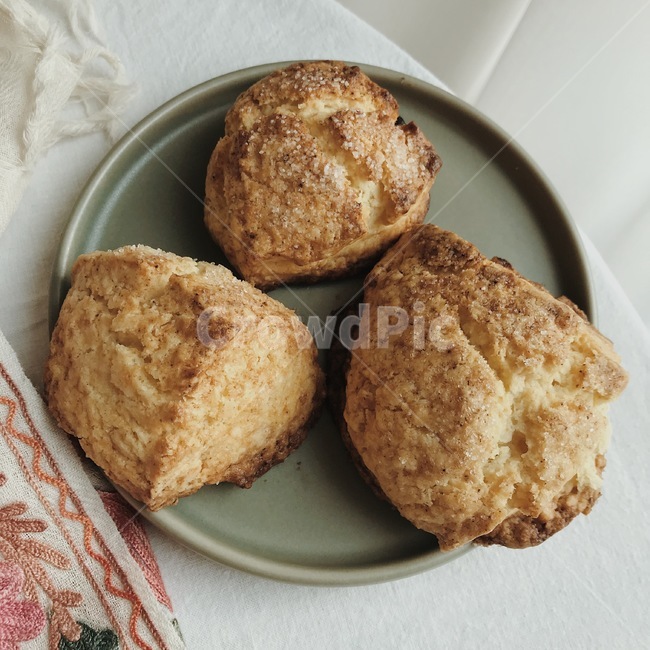 스콘,디저트,dessert,scone,빵,비스킷,biscuit,음식,식재료,요리,food,cook,meal,dishes,food reserves,빵,bread,디저트,간식,후식,dessert,snack