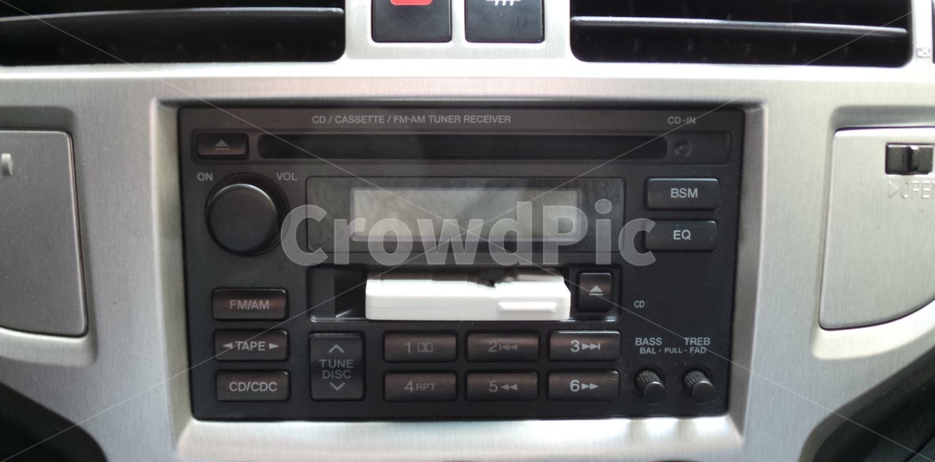cd,카세트,자동차,시디플레이어,차량내부,차,car