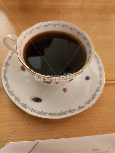 cup,컵,coffeecup,커피컵,saucer,받침접시,pottery,도기류,커피,카페,coffee,cafe