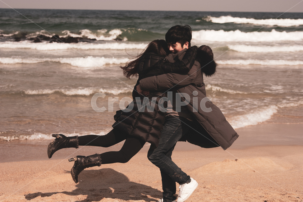 연인,바다,포응,여행휴가,감정표현,커플,사랑컨셉,콘셉,directionconcept,humanm,couple,lover,love,traveling,바다여행,person,겨울,계절,winter,season,해변,바다,beach,sea,사람,인물,인간,human,person,연인,커플,사랑,lover,couple,감정표현,기분,feeling,emotion