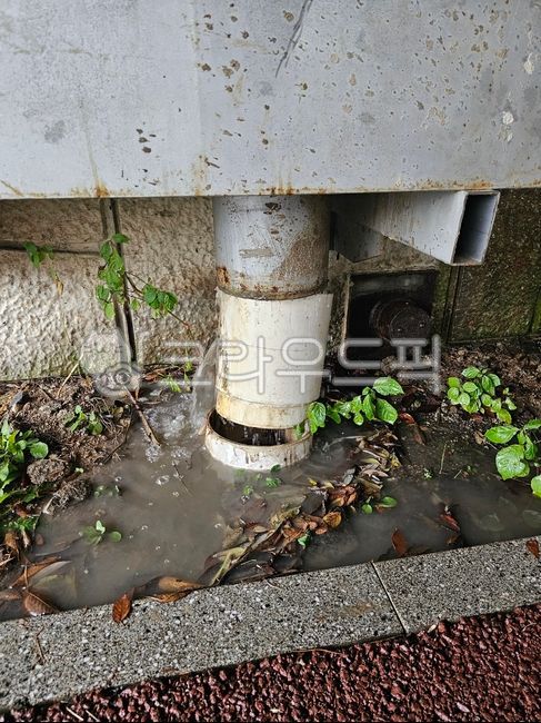 muddy water,plumbing problems,plastic,sewer,pipe,rainwater