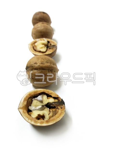 full moon,Fruit,Full moon of the first lunar month,snack,nut,food,health food,walnut,nuts,wellbeing,background,plant,ingredients