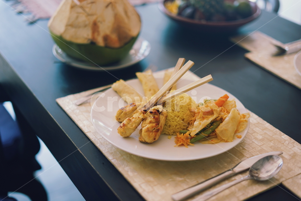 점심,점심식사,lunch,음식,food,발리,bali,발리전통음식,balinese,balinesefood,닭꼬치,chicken,밥,rice,테이블,table,테이블세팅,tablesetting,전통음식,traditionalfood,쿠킹클래스,cookingclass,요리,cooking,음식,식재료,요리,food,cook,meal,dishes,food reserves