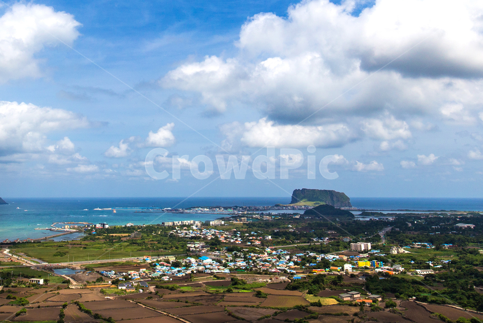 제주도,오름,구름,말미오름,하늘,여름,맑음,자연,날씨,뭉게구름,풍경,nature,jeju,island,sky,clouds,weather,풍경배경,배경,제주도배경
