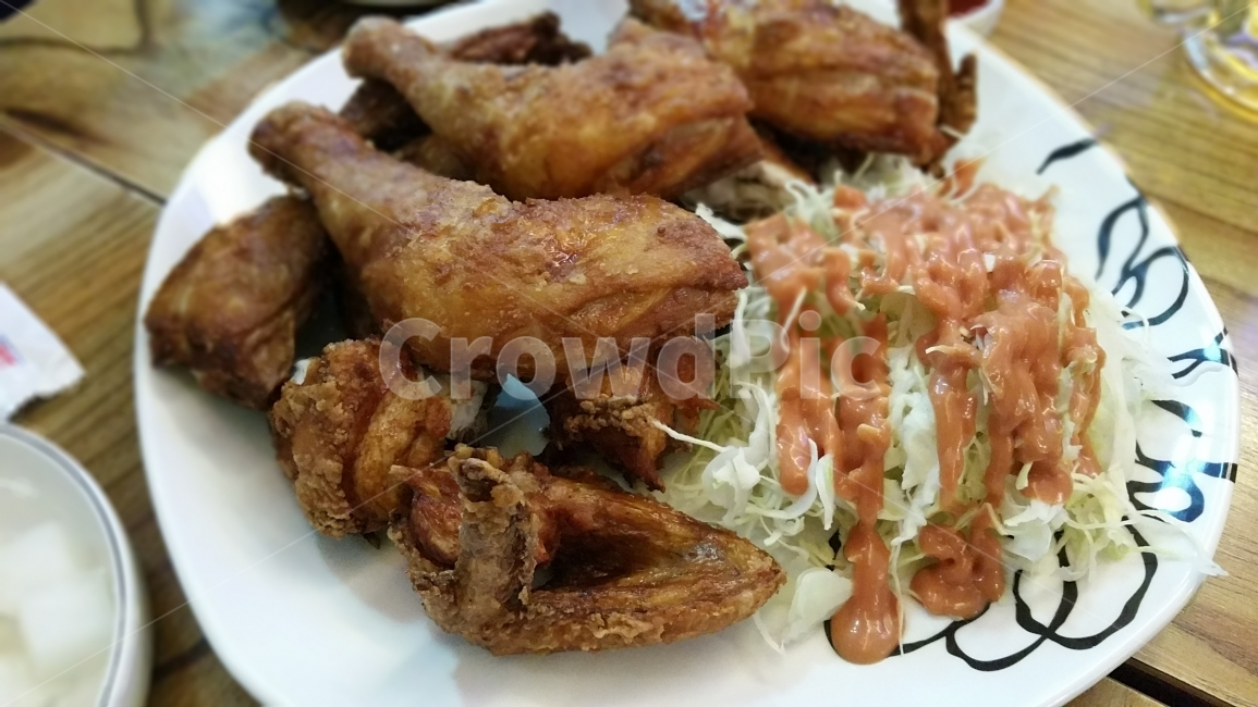 후라이드통닭,통닭,치킨,음식,요리,후라이드치킨,음식,식재료,요리,food,cook,meal,dishes,food reserves,육류,고기,meat