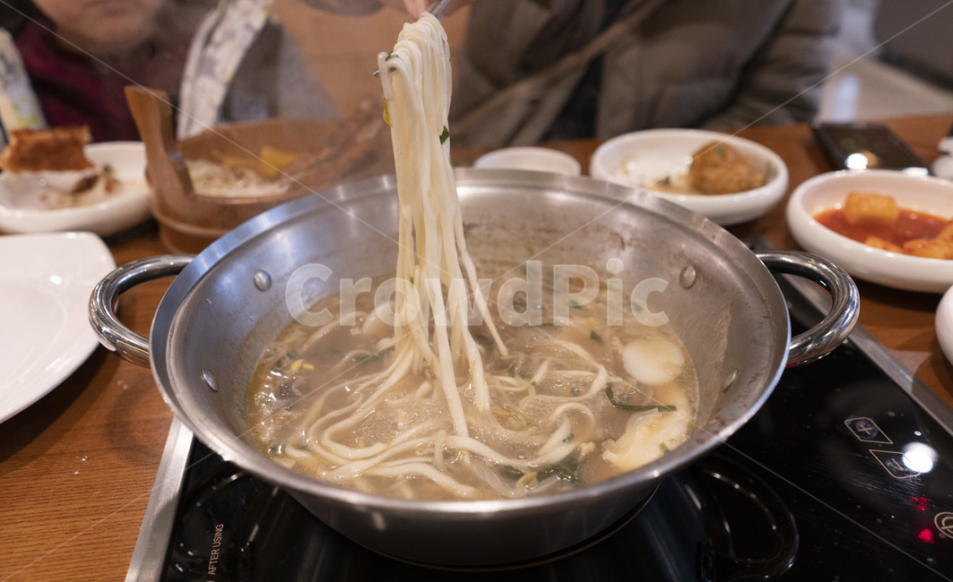 칼국수,샤브샤브칼국수,샤브샤브,샤브칼국수,국수,국물요리,food,음식,음식,식재료,요리,food,cook,meal,dishes,food reserves