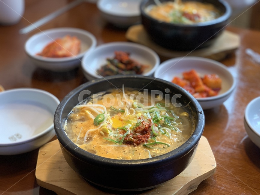 bowl,사발,dish,요리,food,음식,meal,식사,국밥,korean,한식,한국음식,음식,식재료,요리,food,cook,meal,dishes,food reserves