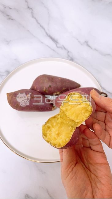 boiledsweetpotatoes,호박고구마,호박고구마삶기,호박고구마튀김,고구마튀김,삶은고구마,pumpkinsweetpotatoes,sweetpotatoes,anoldcrop,rootcrops,diet,food,friedsweetpotatoes