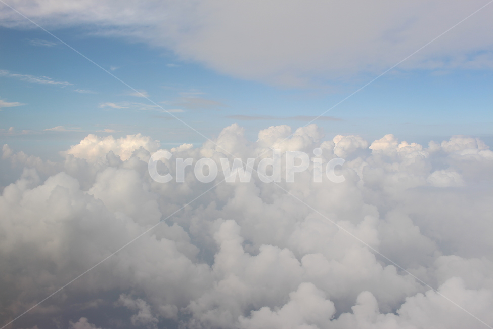 구름,하늘,뭉게구름,하얀구름,파란하늘,비행기뷰,햇살,대기권,cloud,sky,cumulus,whitesky,bluesky,airplaneview,sunshine,atmosphere