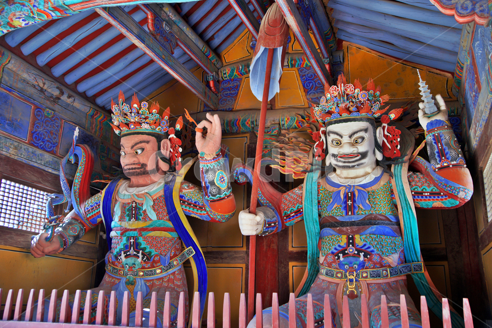사천왕,천왕문,통도사,법보사찰,불법수호,외호신,사부대중보호,광목천왕,증장천왕,조각상,동상,석상,조형물,statue,bronze statue,stone statue,종교,신앙,religion,belief,faith