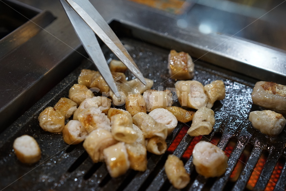 돼지막창,막창집,고기,육류,내장,막창,불판,고깃집,음식,식재료,요리,food,cook,meal,dishes,food reserves,육류,고기,meat,한식,한국음식,한국요리,korean food,korean dishes,korean meal,korean cook