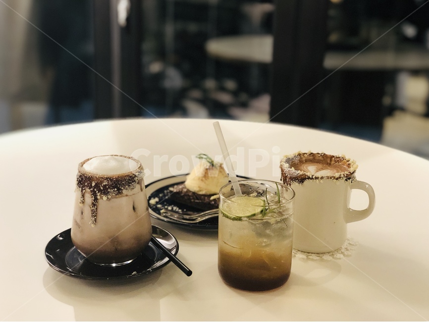 커피,카페,감성샷,커피컵,coffee,커피,카페,coffee,cafe