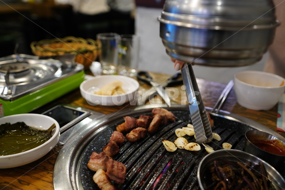 삼겹살,한식,고기,육류,육식,술안주,안주,먹거리,푸드,돼지,식사,구이,food,음식,식재료,요리,food,cook,meal,dishes,food reserves