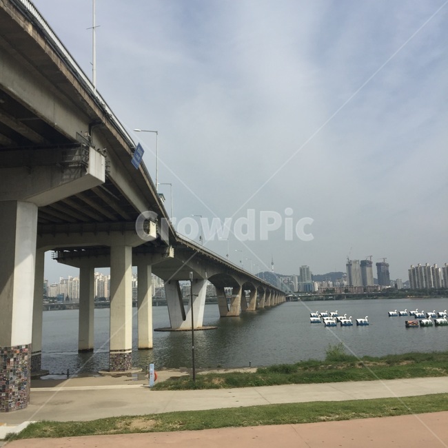 대교,다리,한국,서울,한강,아파트,도시,배,도시,풍경,city,landscape,한국도시풍경,한국도시경관,korea cityscape,road,도로,freeway,고속 도로
