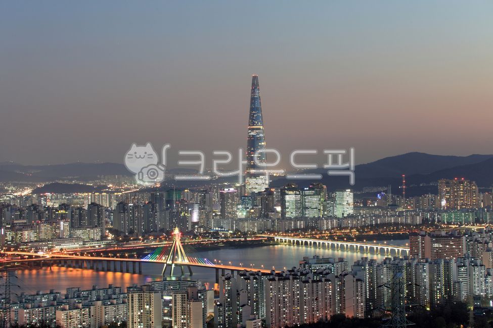 night view,city,skyline,office,top angle,building,Han River,Jamsil Bridge,Seoul,Lotte World Tower,landmark,big city,sky,highrise building,business,top view,Olympic Bridge,downtown,High view,Jamsil,background,sunset,bridge,river,high angle,landscape,apartm