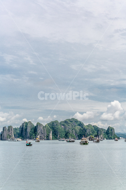 보트,구름,선박,배,하늘,베트남,관광지,바다,하롱베이,교통,boat,세계문화유산,자연,풍경,섬,자연,풍경,nature,landscape,해외,외국,세계,foreign,oversea,world,세계자연풍경,해외자연풍경,외국자연풍경,world nature landscape