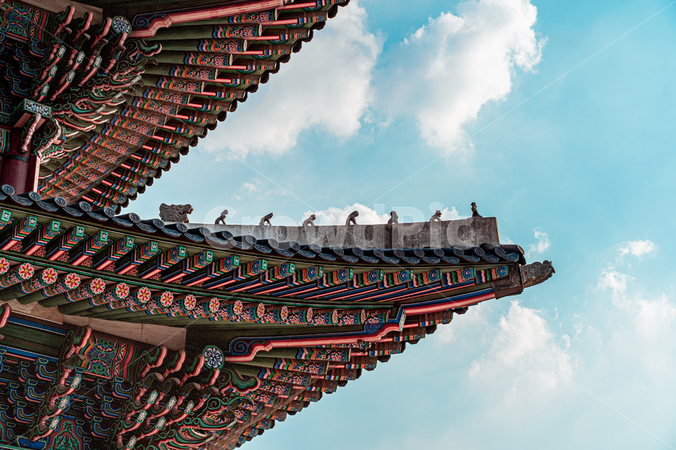 경복궁,근정전,고궁,궁,궁궐,문화재,문화유산,지붕,하늘,여름,건축물,건물,한국전통,한국문화,korean traditional,korean culture,건축물,건물외관,exterior,building,structure,architecture,construction