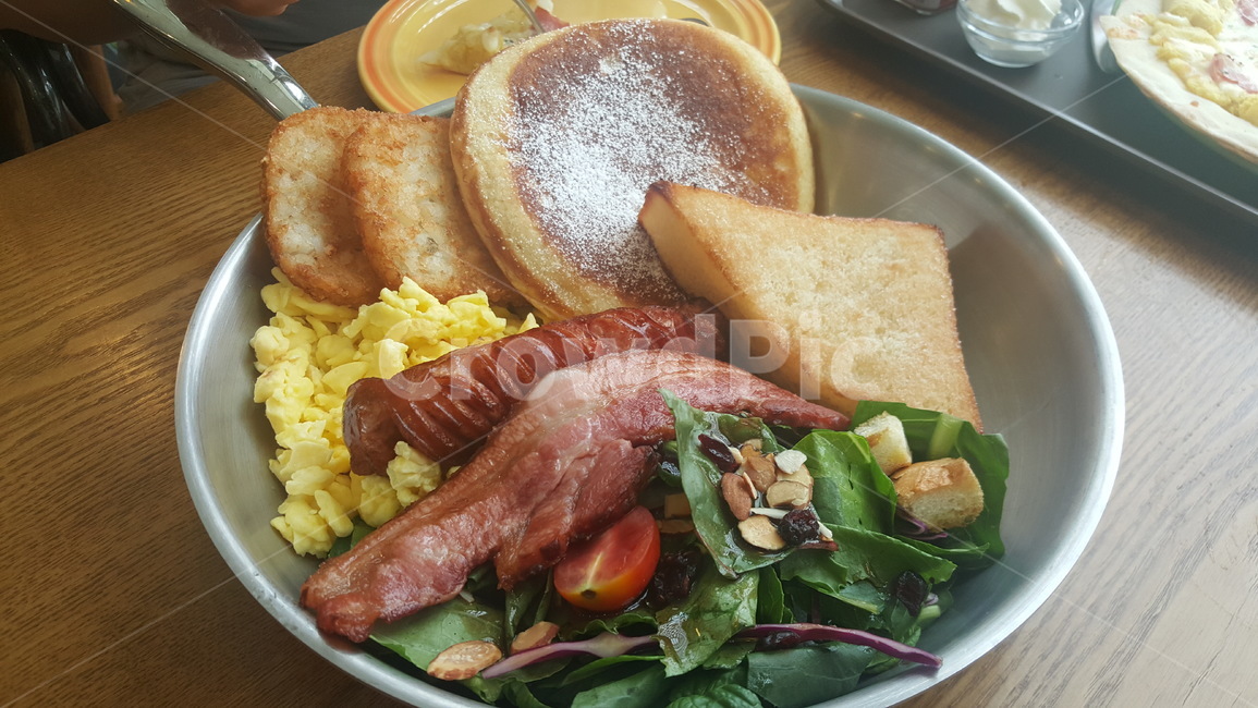 브런치,소세지,베이컨,브런치세트,브런치메뉴,음식,식재료,요리,food,cook,meal,dishes,food reserves