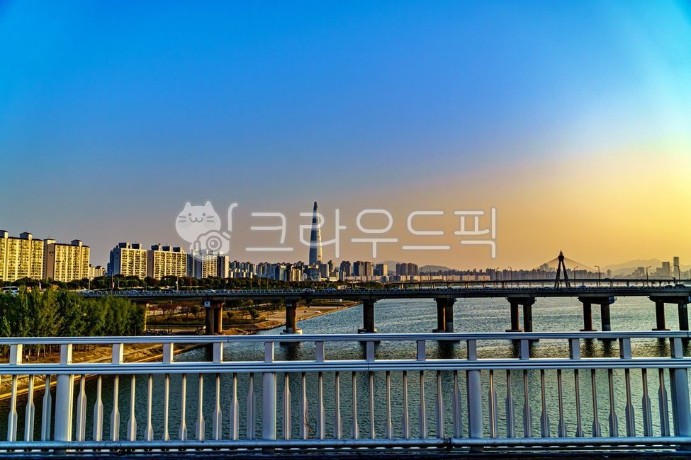 서울,seoul,한국,korea,대한민국,한강,hangangriver,hanriver,hangang,풍경,landscape,하늘,한강공원,광진교,hangangpark,오후,railing,난간,handrail,banister,waterfront,교량,교각,건물,도시,빌딩,building,시티,citi,urban,bridge,한강다리,아파트,apartment