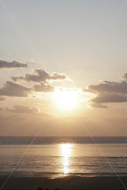 일몰,태양,햇빛,햇쌀,바다,노을,석양,구름,하늘,자연,풍경,자연,풍경,nature,landscape,flare,플레어,light,빛,sunlight