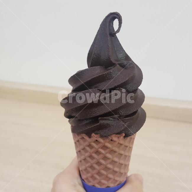 아이스크림,초코아이스크림,초콜릿,초콜렛,소프트아이스크림