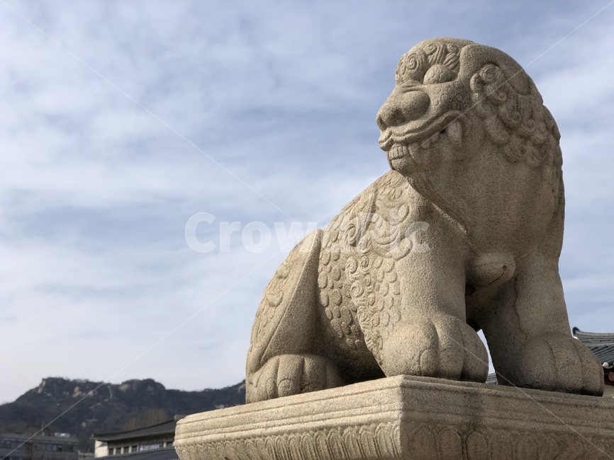 해치,해태,하늘,경복궁,광화문,한국전통,한국문화,korean traditional,korean culture,조각상,동상,석상,조형물,statue,bronze statue,stone statue