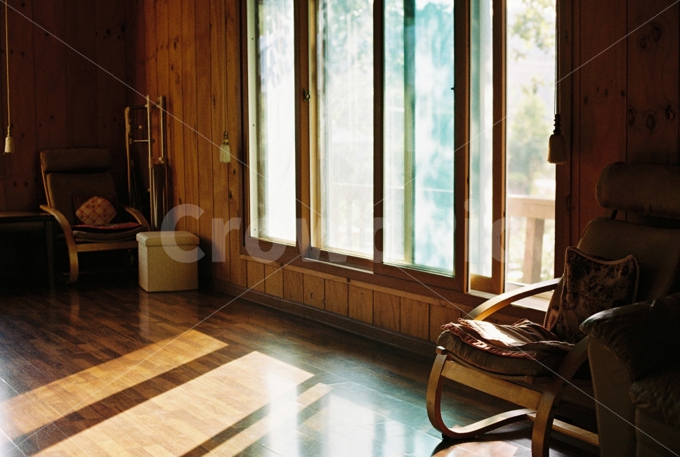 시골집,팬션,여유로운,힐링,햇빛,햇살,시골,집,집안,겨울,휴식,힐링,rest,relaxation,healing,감성,sensible,feeling,인테리어,실내디자인,interior design