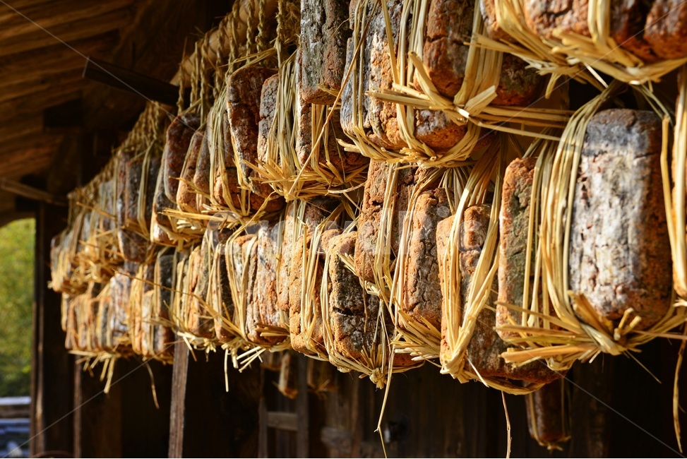 Cheonggukjang,Meju,dry,soybean paste,food,Drying soybeans,ingredients,fermentation,tradition,traditional food,bean,Korean tradition