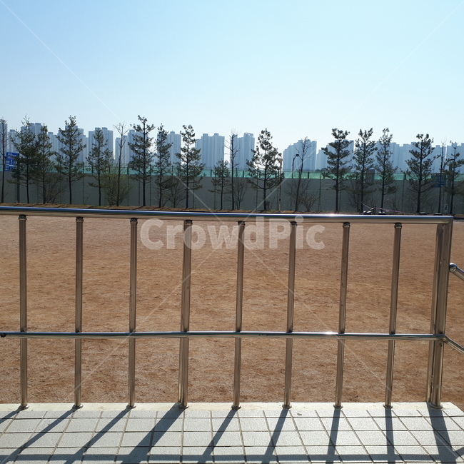 banister,난간,railing,handrail,그림자,도시,풍경,city,landscape