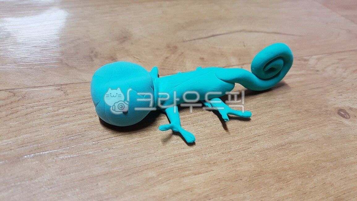 chameleon,Making reptiles,lizard,Concentric,clay,toy