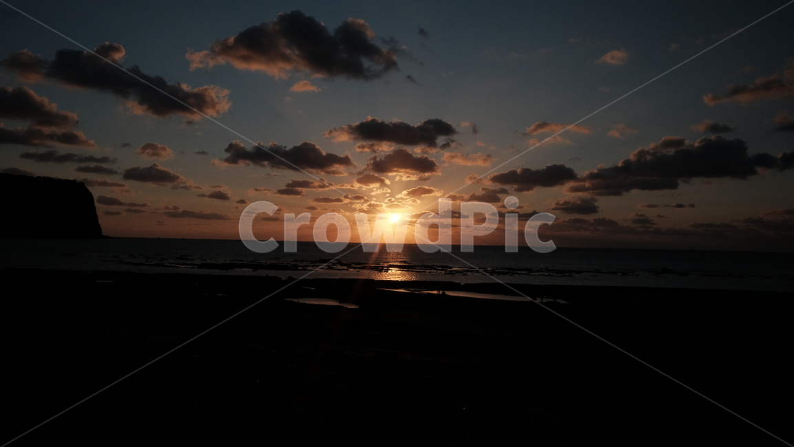 제주도,일출,성산일출봉,태양,바다,해,햇빛,구름,sun,cloud,물결,sea,절벽,자연,풍경,nature,landscape,outdoors,옥외,sunlight