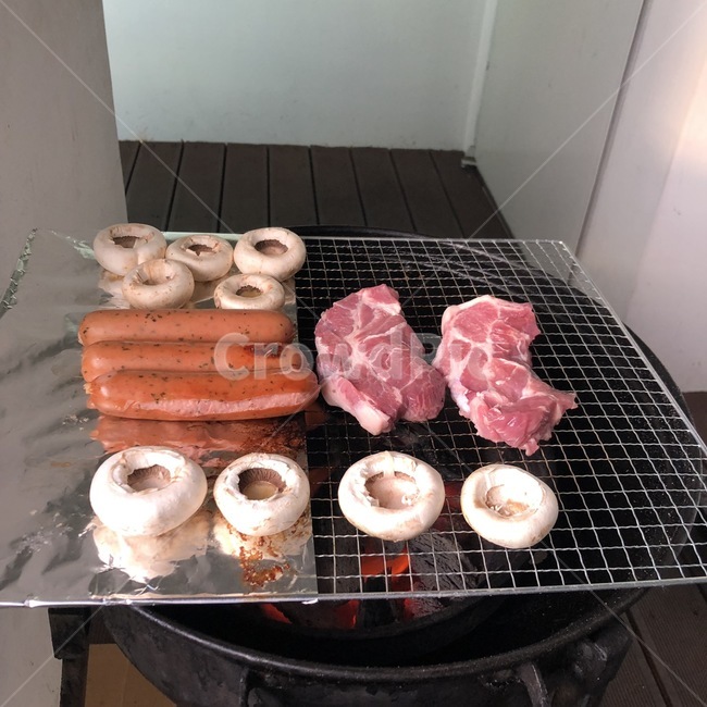 바비큐,바베큐,고기,소시지,버섯,음식,식재료,요리,food,cook,meal,dishes,food reserves,육류,고기,meat