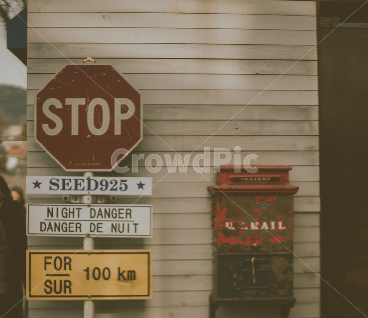 stop,멈춤,필름느낌,골목,표지판,빈티지사진,빈티지느낌,빈티지감성,vintage