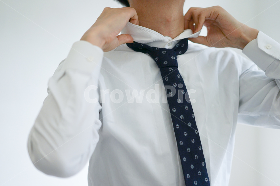 정장,넥타이,tie,남성,남자,셔츠,와이셔츠,의류,apparel,화이트셔츠,사람,인물,인간,human,person,남성,남자,man,male,비즈니스,사업,business,service,work