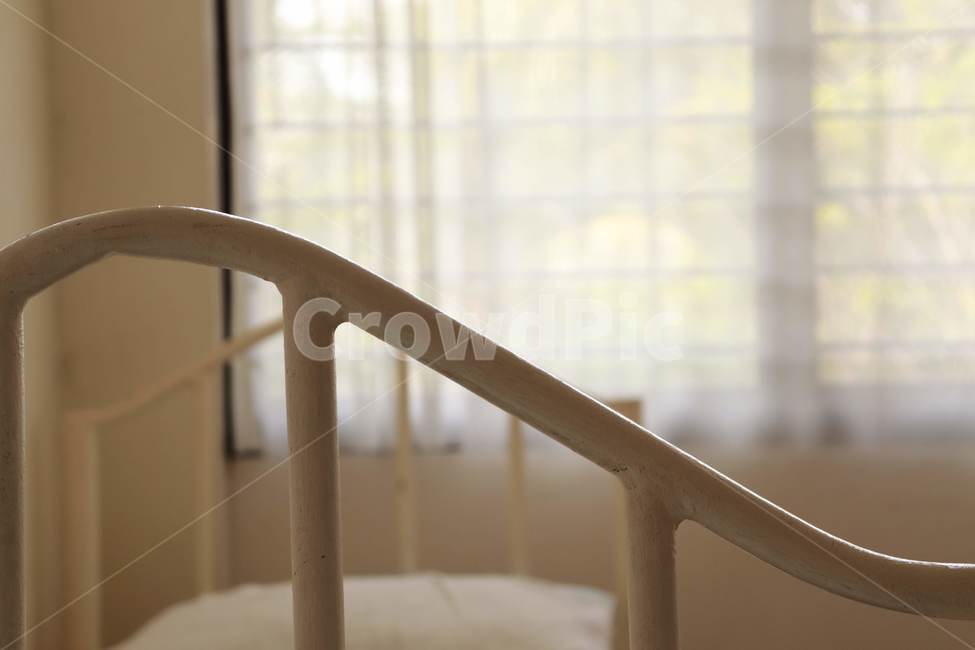 난간,furniture,가구,bed,침대,침구,커튼,curtain