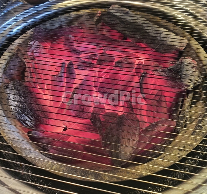 숯,불,숯불,그릴판,불멍,음식,식재료,요리,food,cook,meal,dishes,food reserves,육류,고기,meat